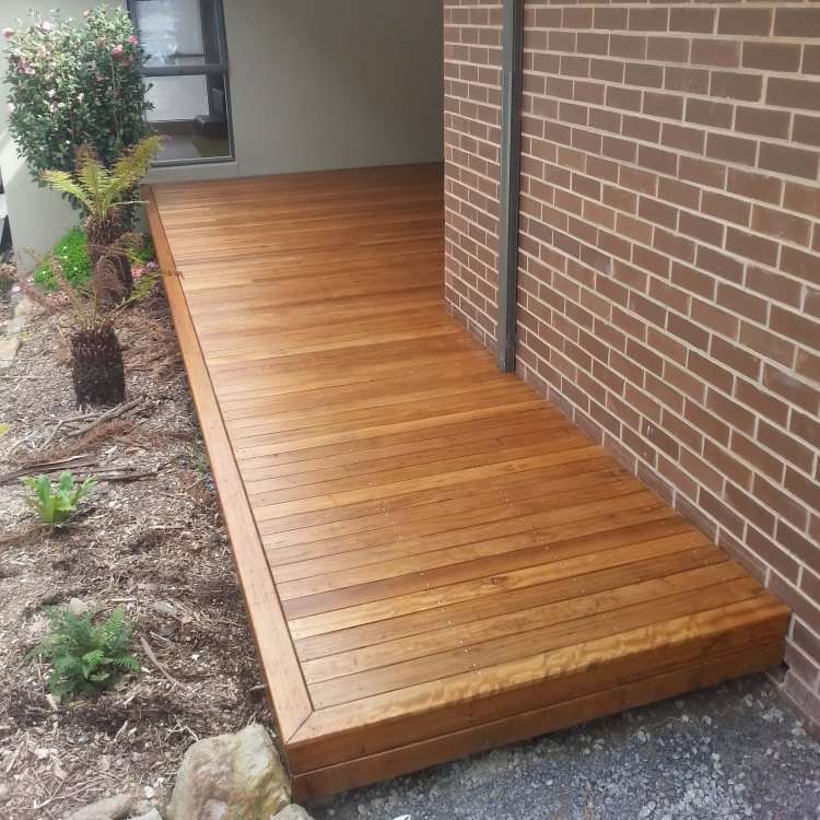 Blackbutt deck