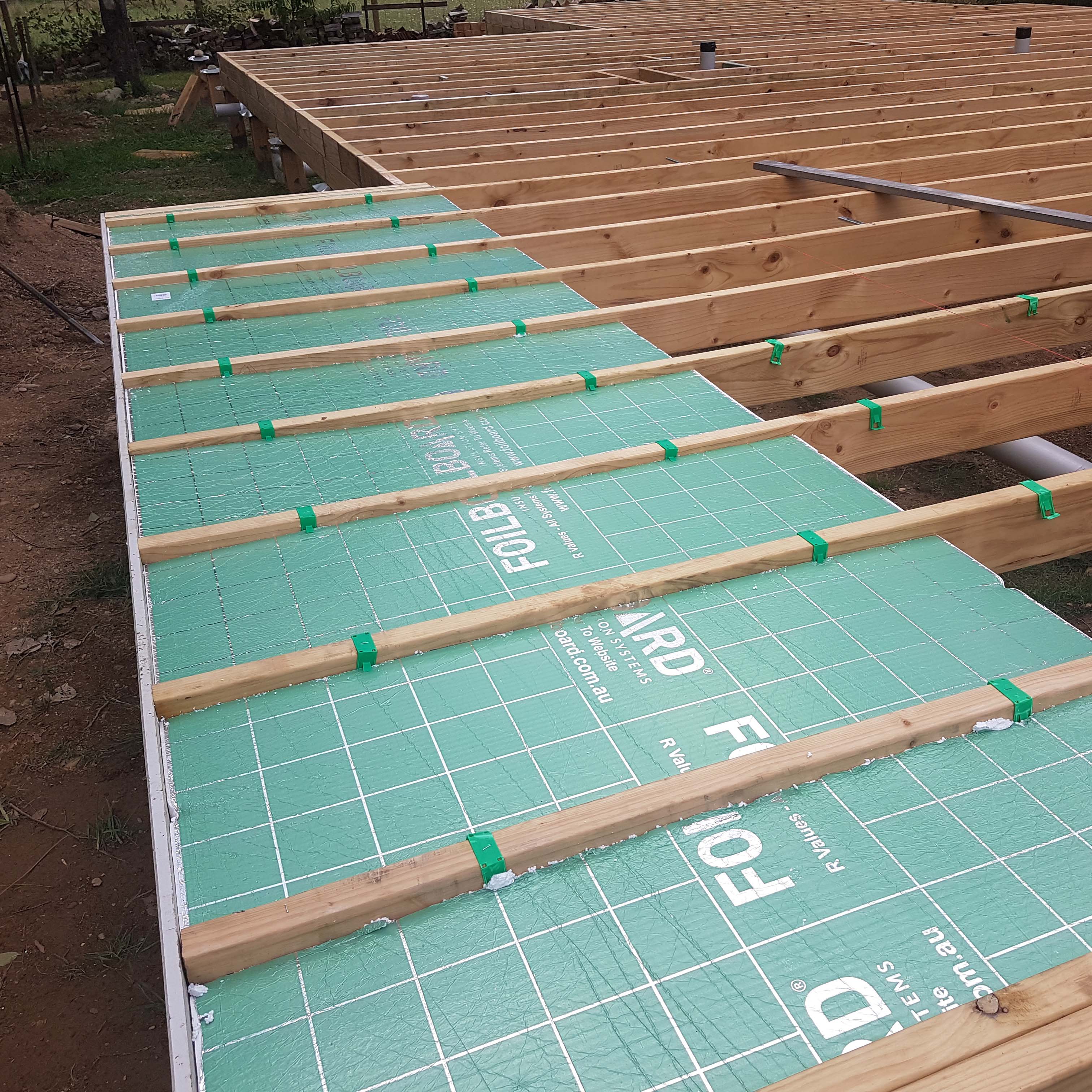 Subfloor insulation